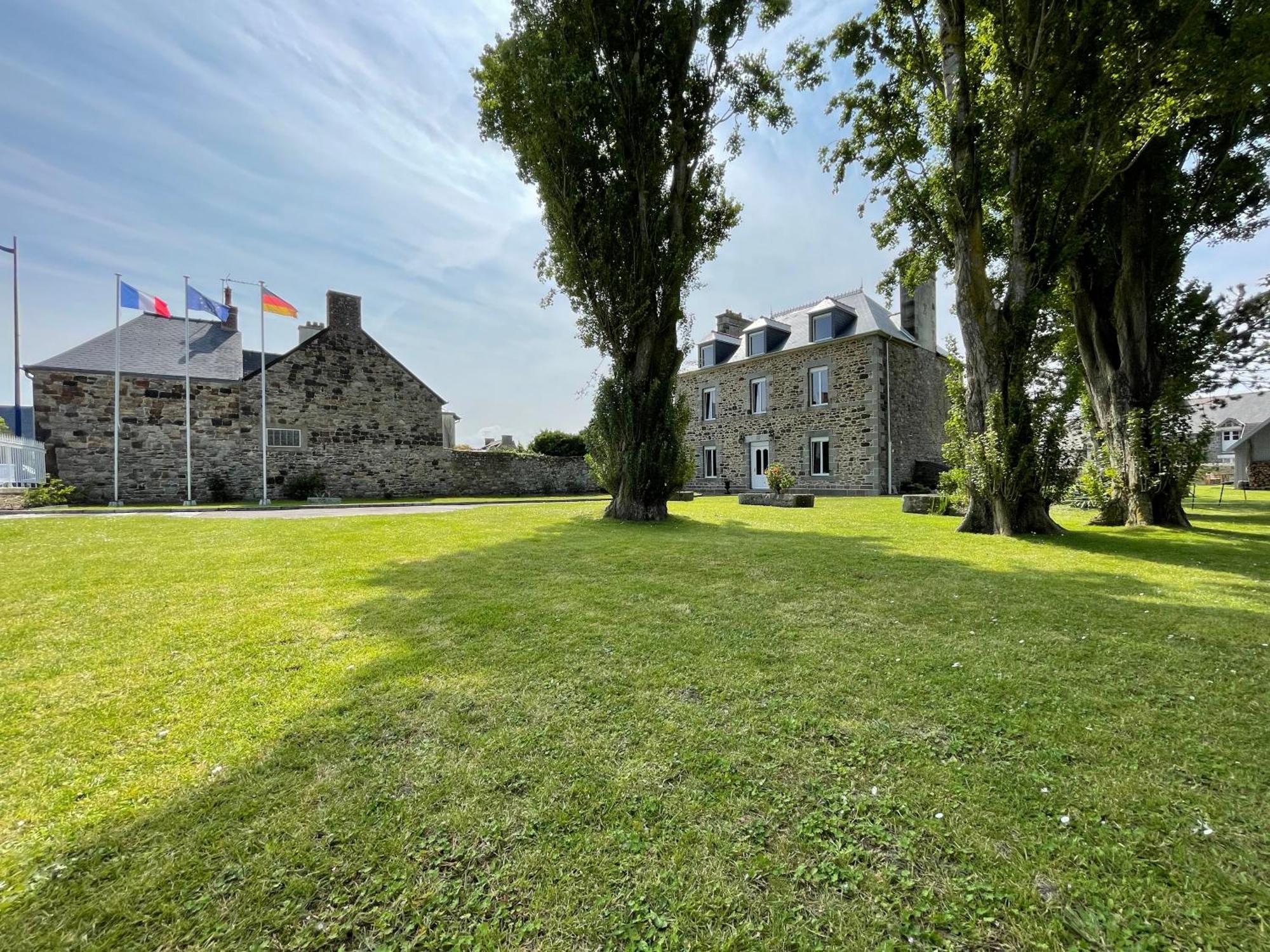 La Salmoniere Hotel เลอ วิวิเยร์-ซูร์-แมร์ ภายนอก รูปภาพ