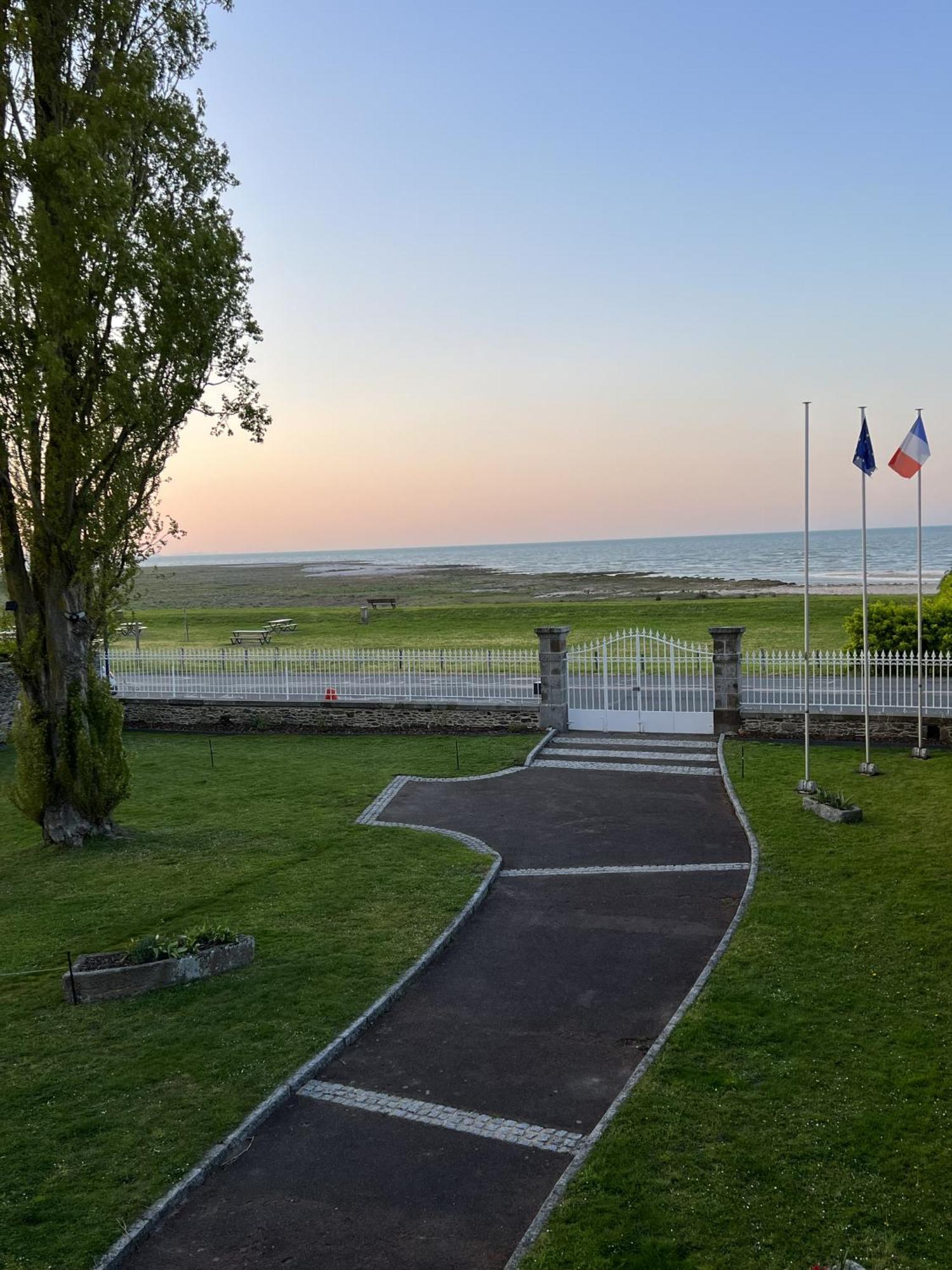 La Salmoniere Hotel เลอ วิวิเยร์-ซูร์-แมร์ ภายนอก รูปภาพ